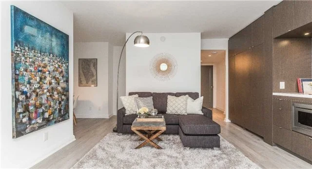 sultanstreet_livingroom.jpg