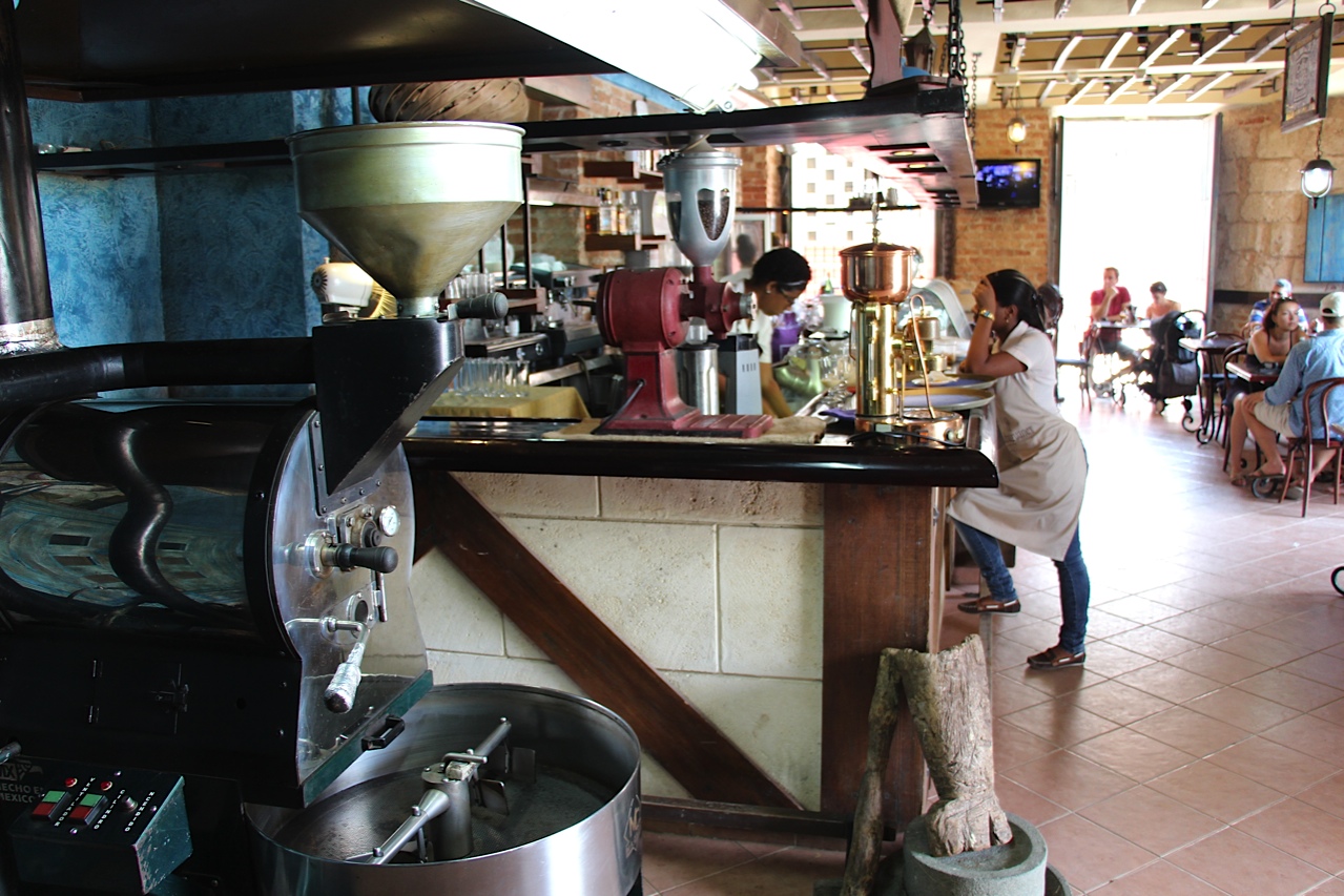 Café El Escorial in Havana's Plaza Vieja