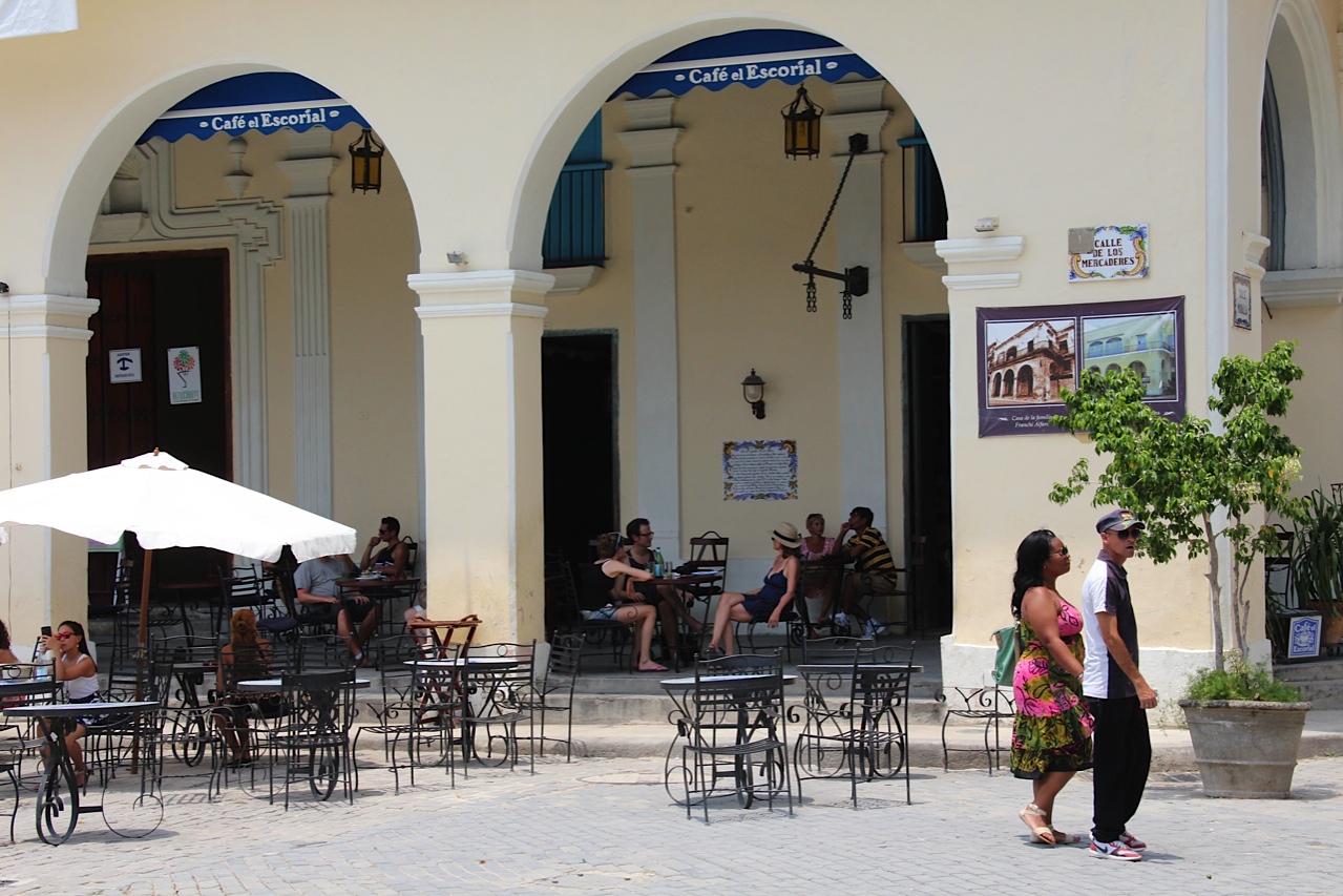 Café El Escorial in Havana's Plaza Vieja