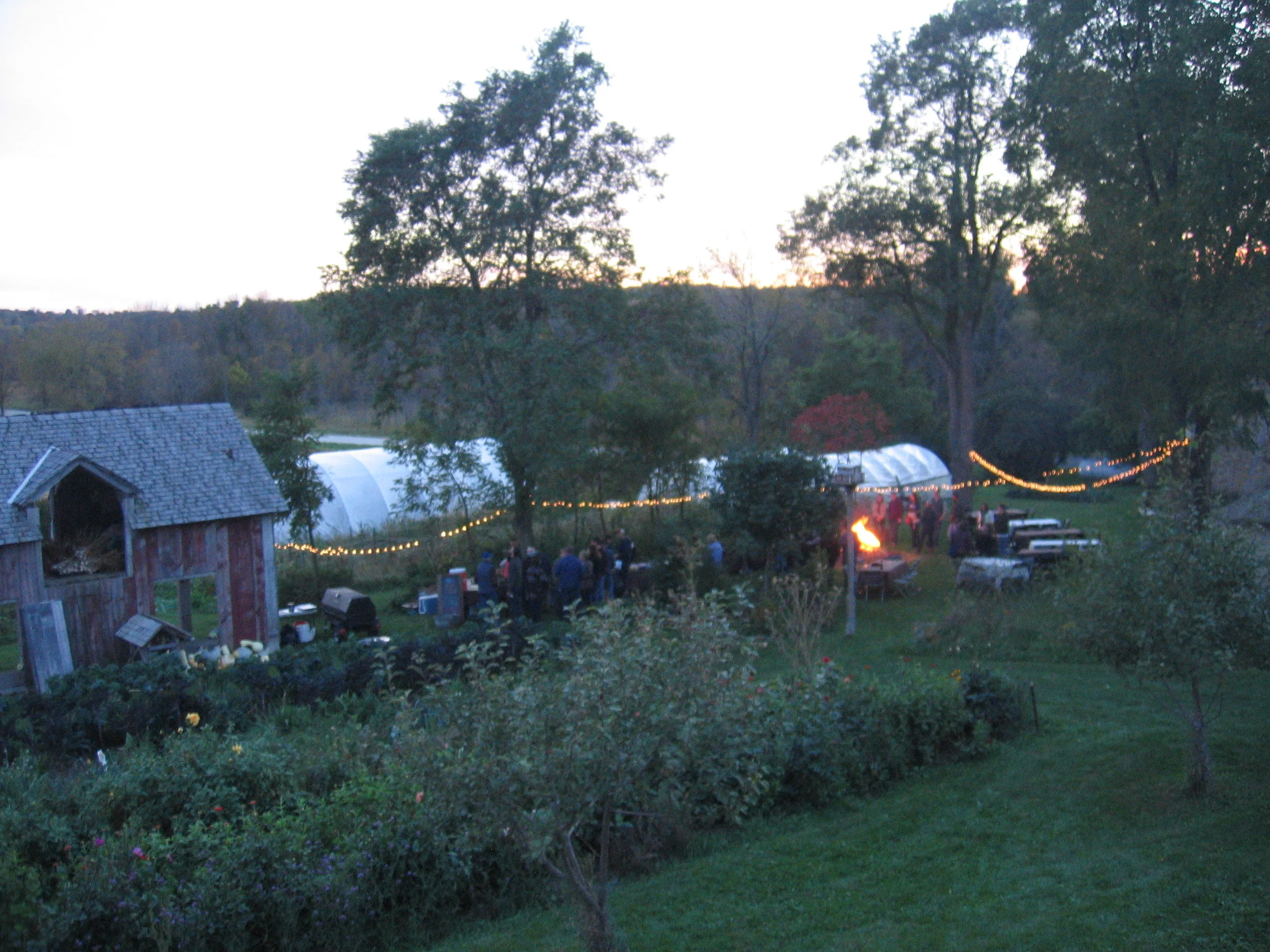Folks arriving at Pigroast with Braise 2015