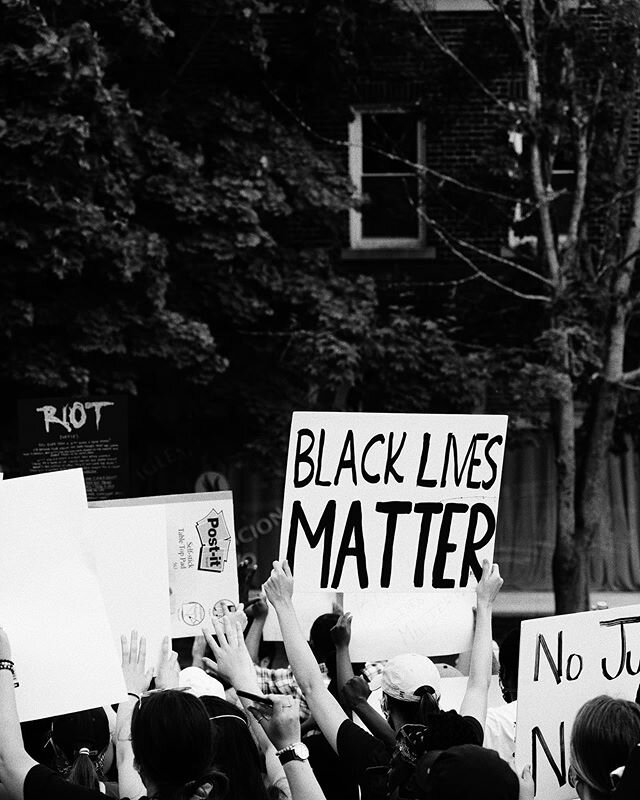 Unity in New Britain, Connecticut.

_
.
.
.
.
.
.
.
.
.
.
_
#georgefloydprotest #georgefloyd #peacefulprotest #newbritian #connecticut #blacklivesmatter #vsco #blackandwhitephotography #blackandwhite