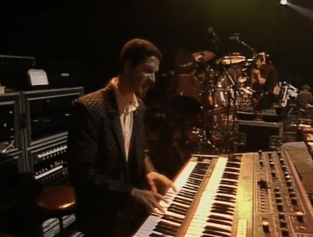 Mike Lindup / Vocals &amp; Keyboards