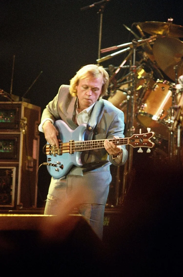 Mark King / Bass &amp; Vocals