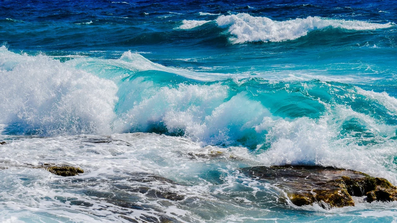 PiscesWaves-414320(1).jpeg