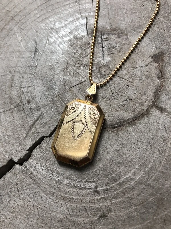 Item #2233.JPG
