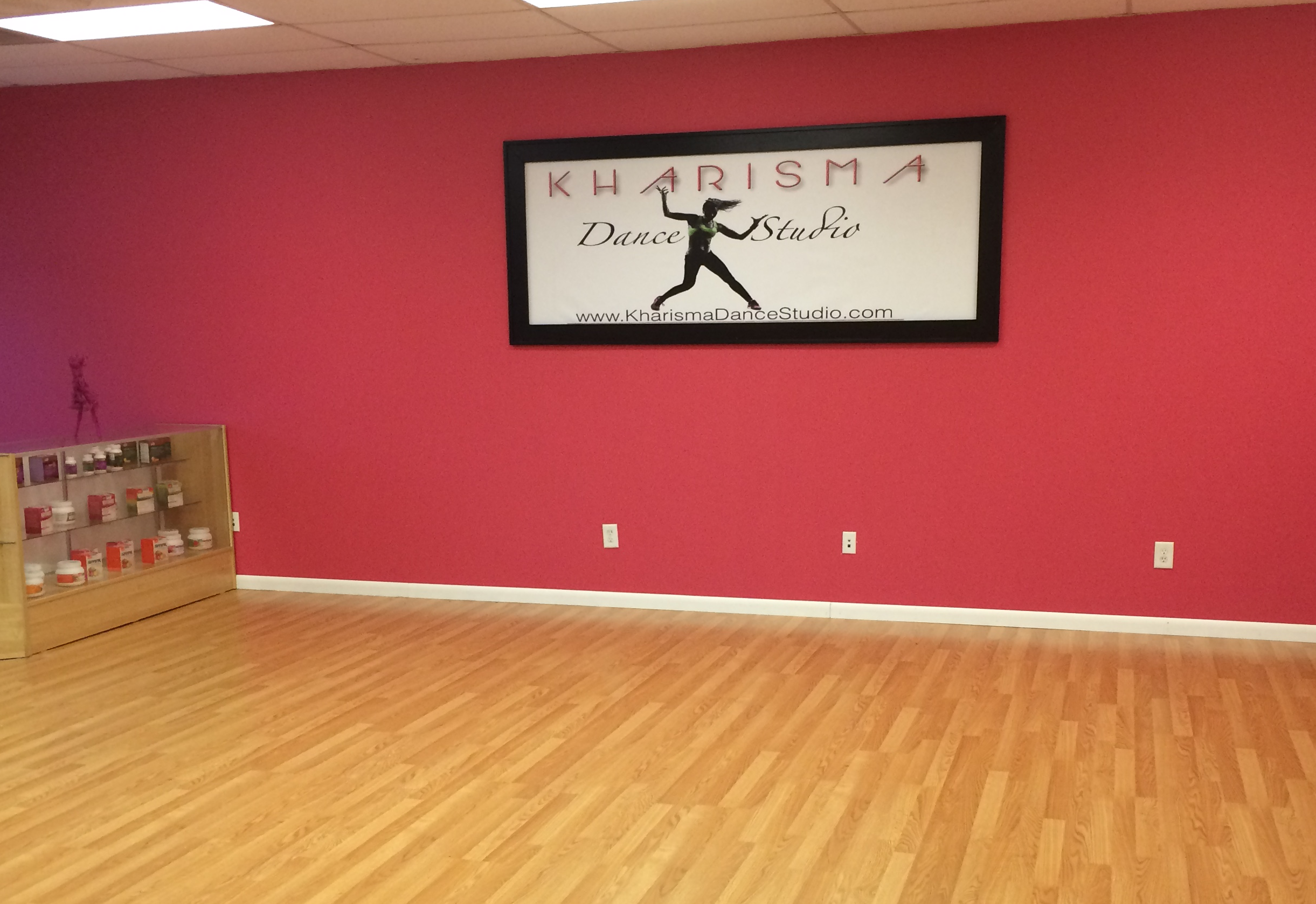 STUDIO PHOTO.jpg