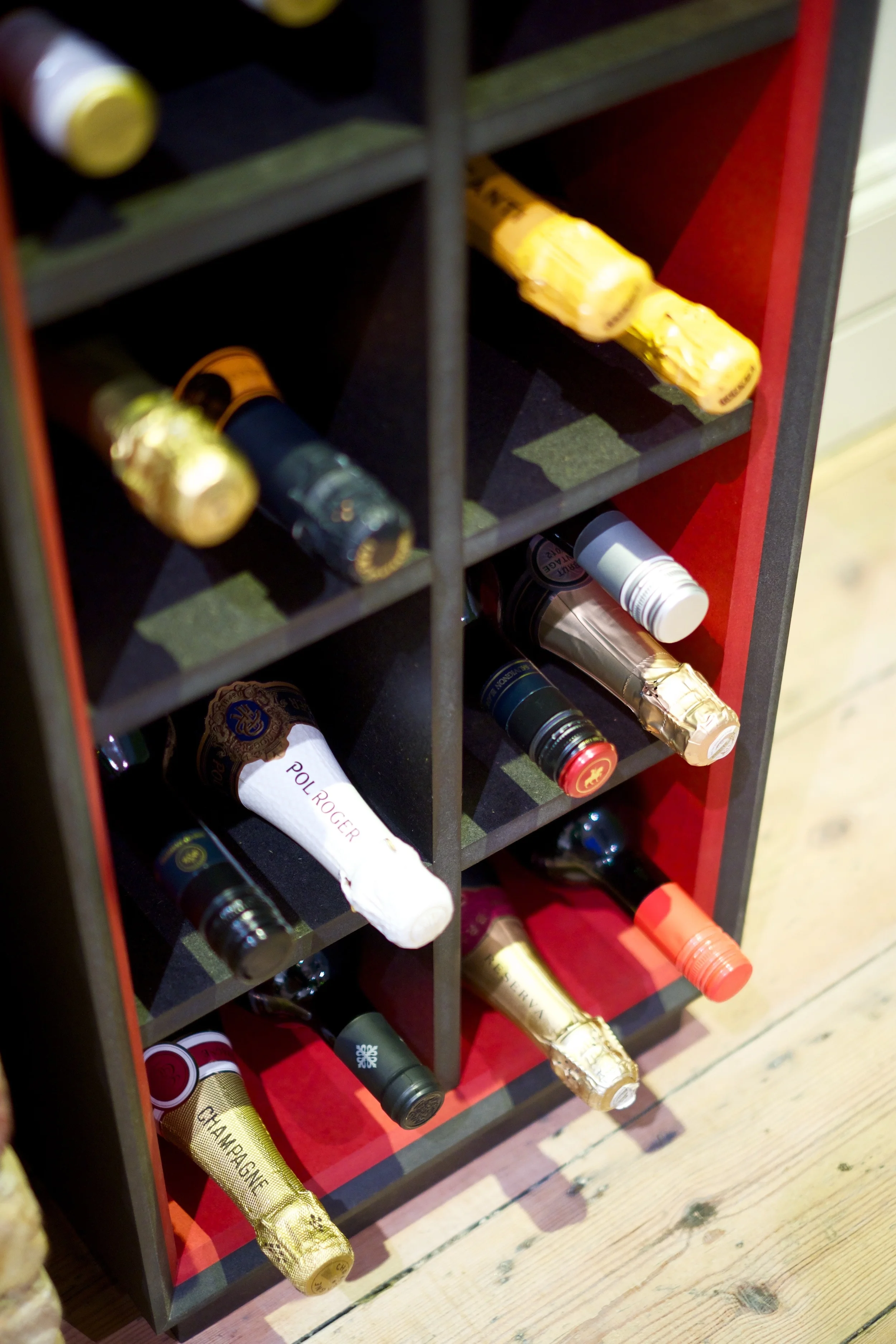 The Standard18 is extremely flexible and can accommodate a variety of bottle shapes and sizes.
