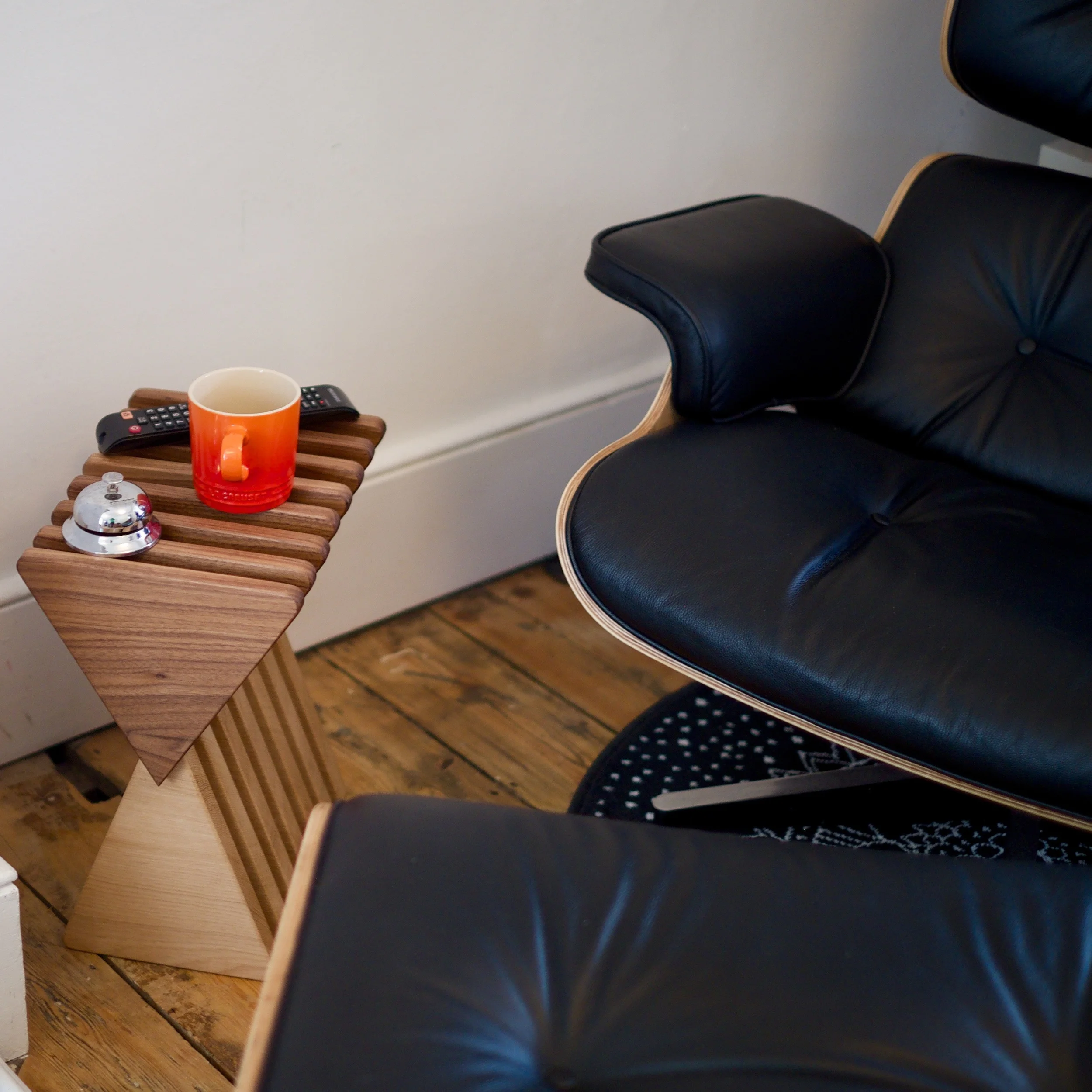 The Vinci Stool - the ultimate accessory for an Eames Lounger 