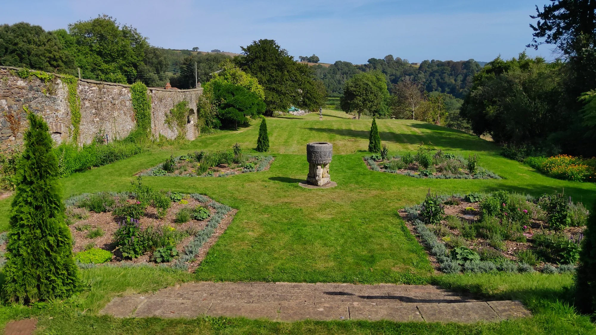 sharpham_percy_cane_garden_01-image(2000x1125-crop-autorotate).jpg