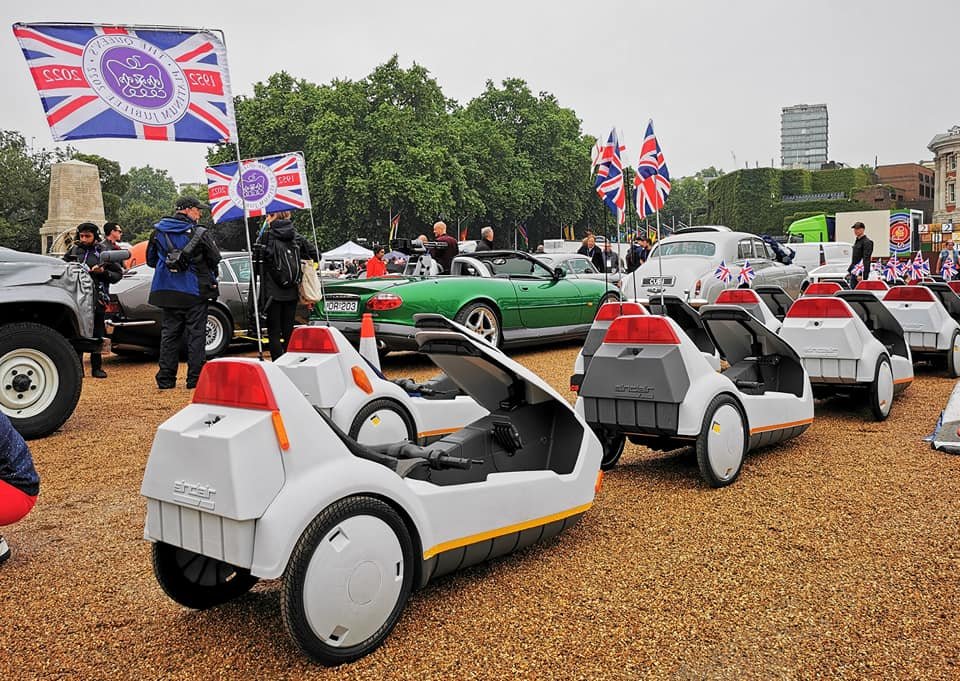 Sinclair C5 Queens Patinum Jubilee Pageant Horse Guards Parade .jpg
