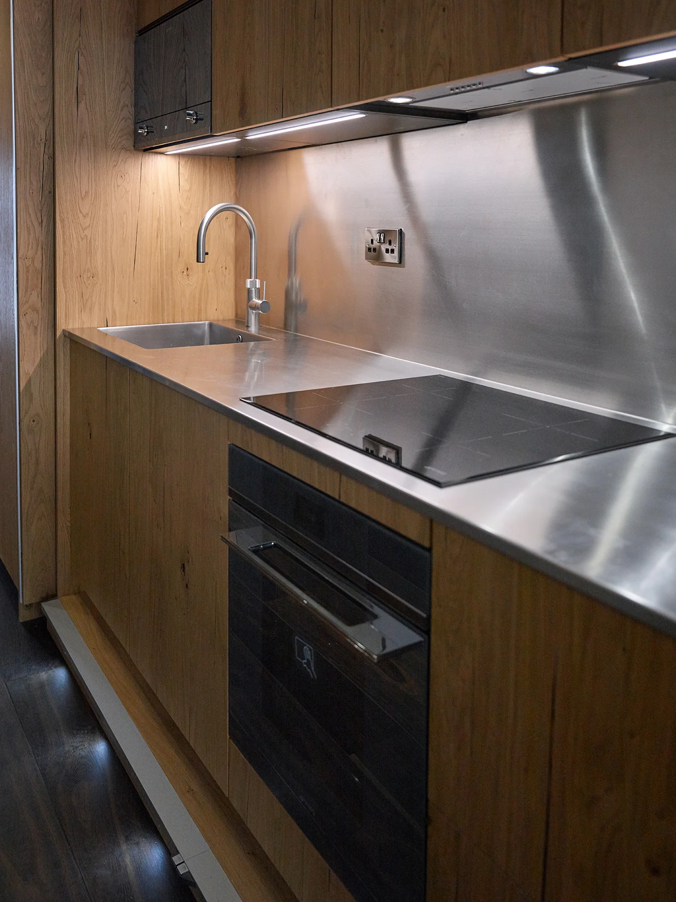 Obsidian_interiors_08.jpg