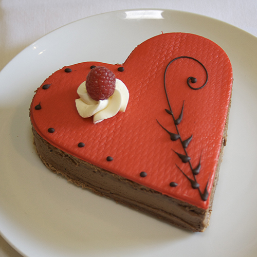 valentine cake.jpg