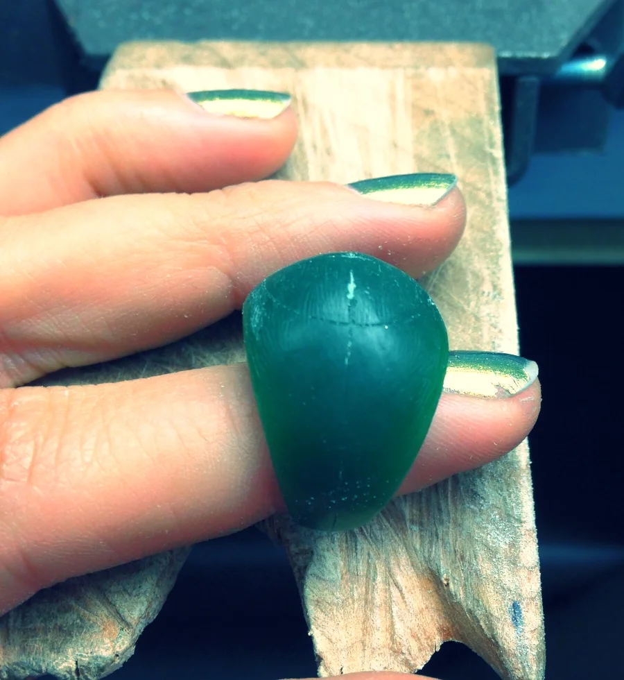 HANDCRAFTED DESIGN: HAND WAX CARVING