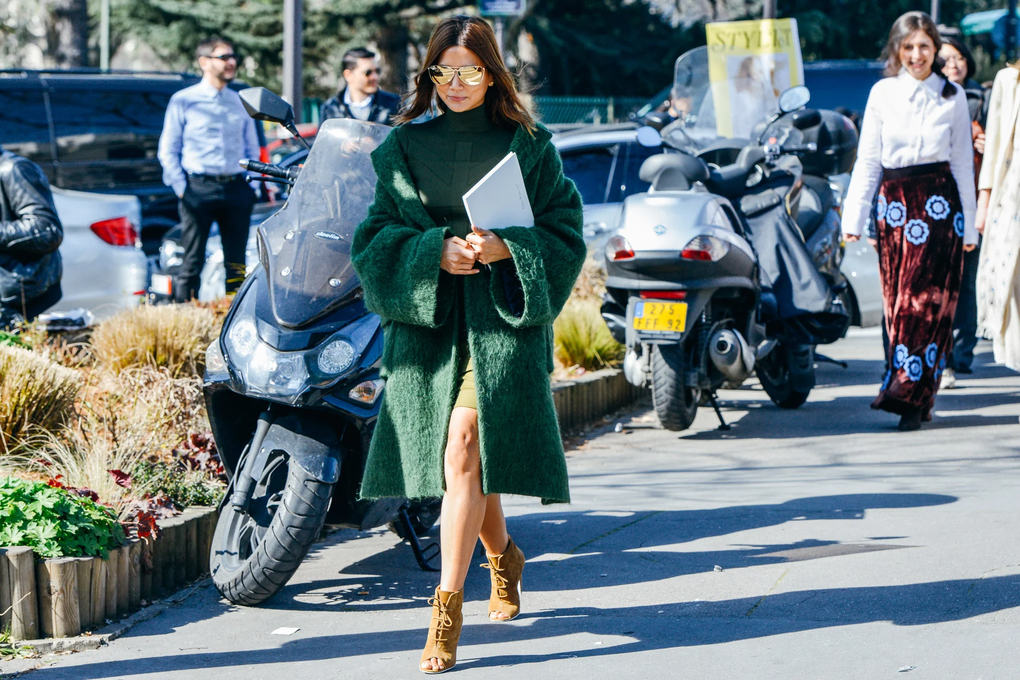 07-fall-2015-ready-to-wear-street-style-11.jpg