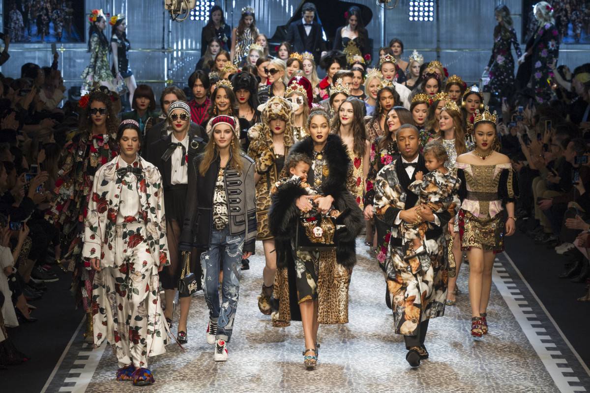 The finale of the Dolce & Gabbana Fall 2017 runway show. Photo: Imaxtree