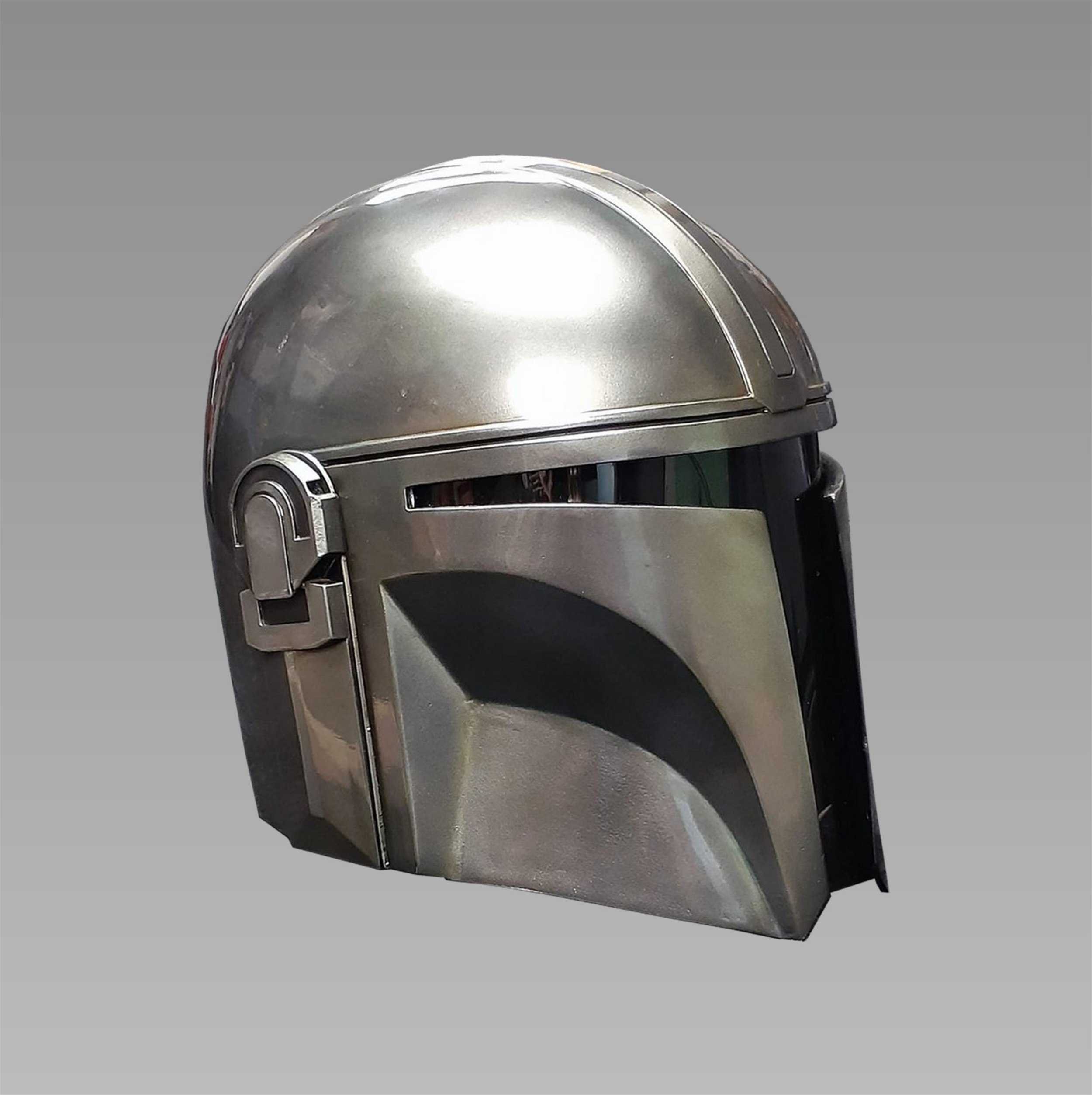 Mando_Helmet_01a.jpg