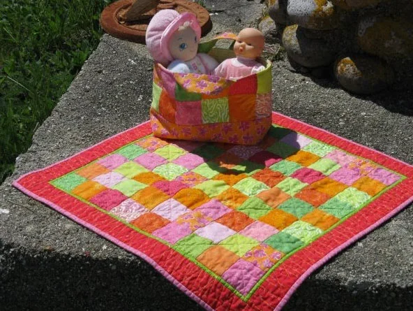 Molly's Doll Quilt
Machine pieced, machine quilted