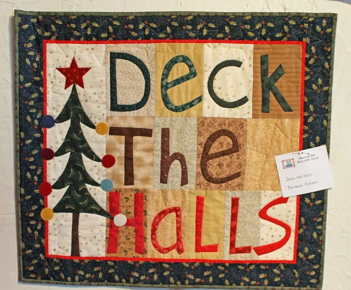 "Deck the Halls' is machine pieced, machine appliqued and hand quilted. Lots of exciting things happening here and out west. Our granddaughter, Molly was skiing with her Dad at Nakiska and who should be there but the one and only Lindsey Vonn. Lindsey had all the time in the world for Molly and made quite an impression. Reminded me of meeting Nancy Greene back in the late '60's.