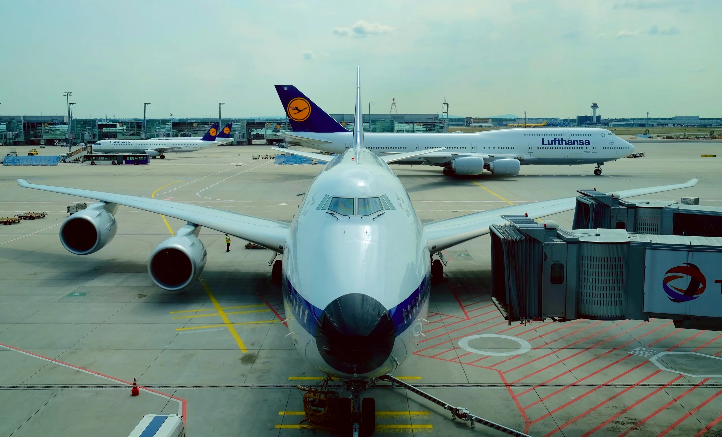 Flying in Luxury Aboard Lufthansa Business Class