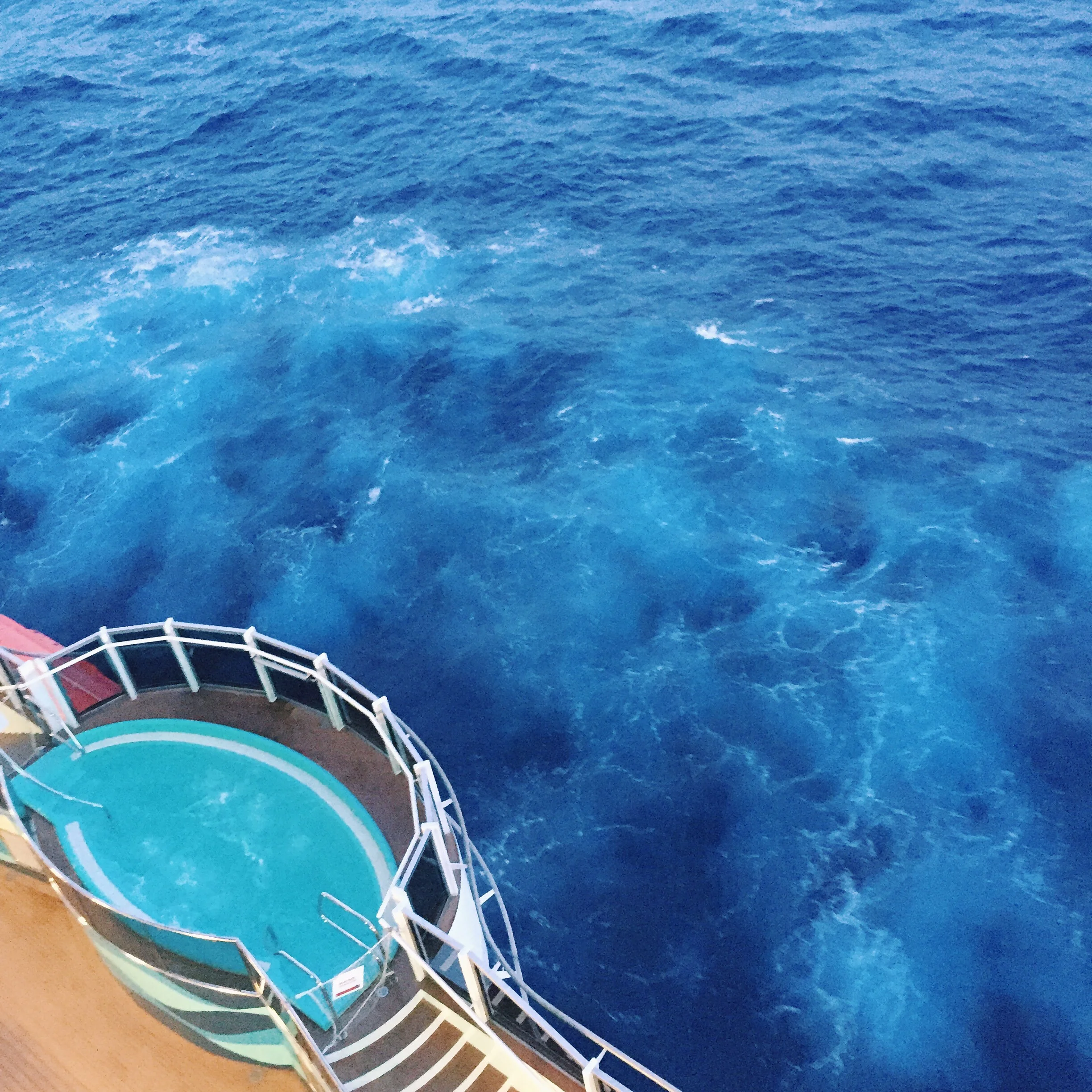 5 Reasons to Book a Cruise Today