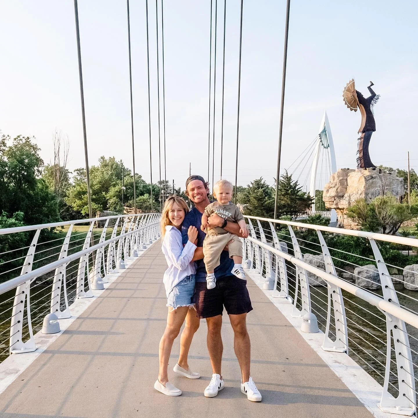 We made it to KANSAS, y&rsquo;all!! 🎉 We&rsquo;ve fallen in love with this state on our many road trips through the US, so much so that we had to bring Jude back ASAP! Beautiful scenery, hopping cities (@visitwichita is COOL), friendly locals, and a