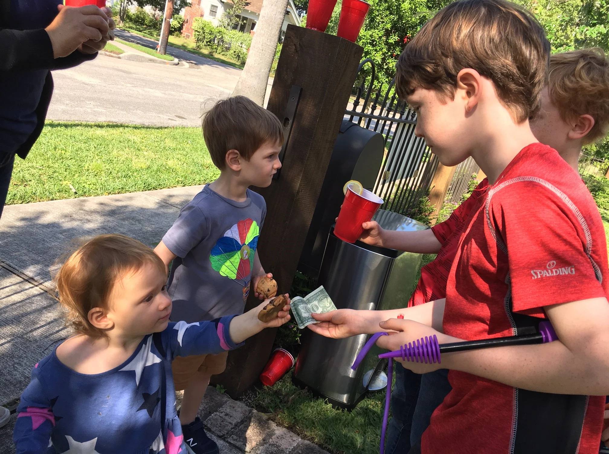 lemonade stand 4.jpg