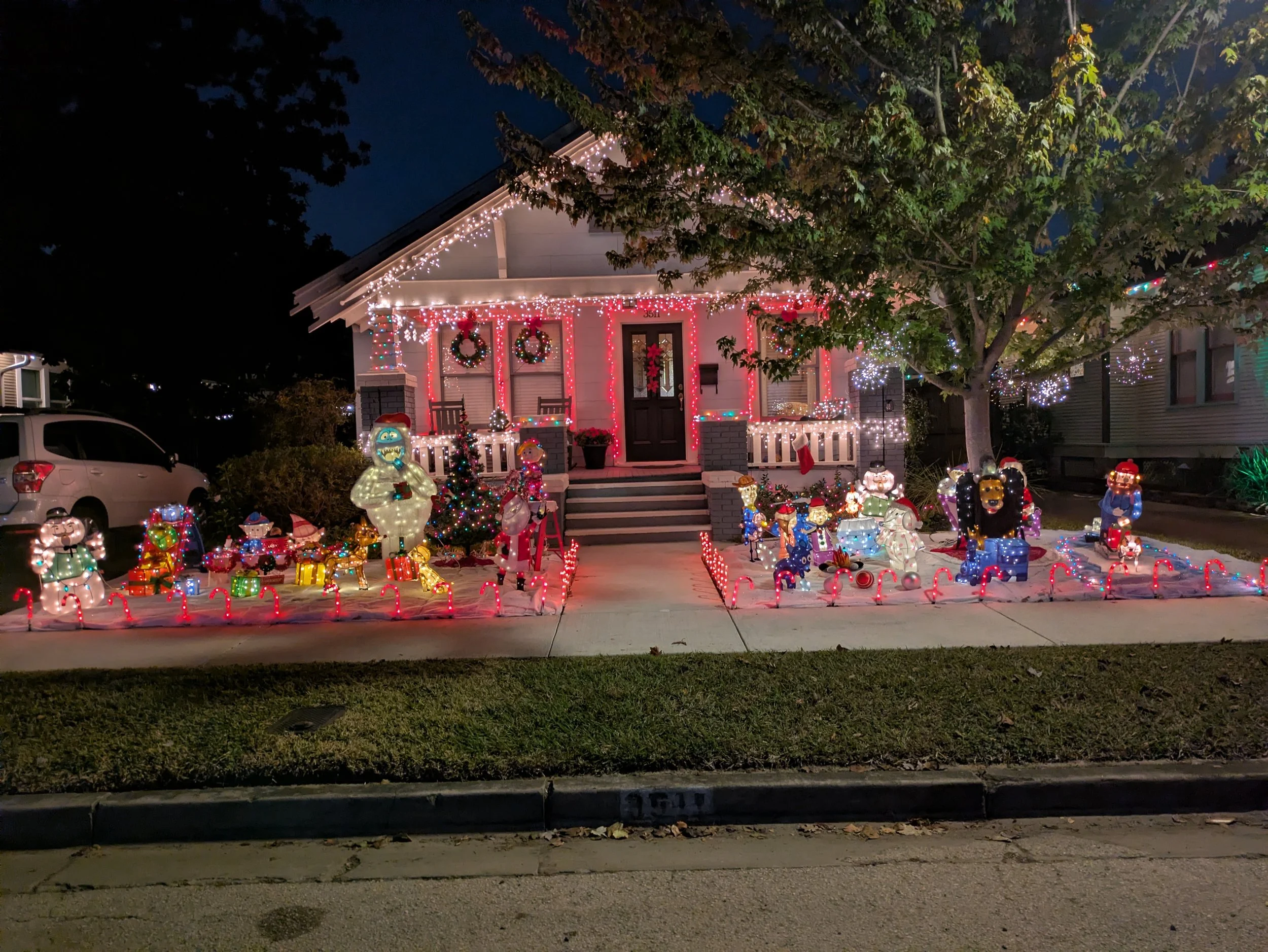 Best Theme – 3511 Oak Ridge