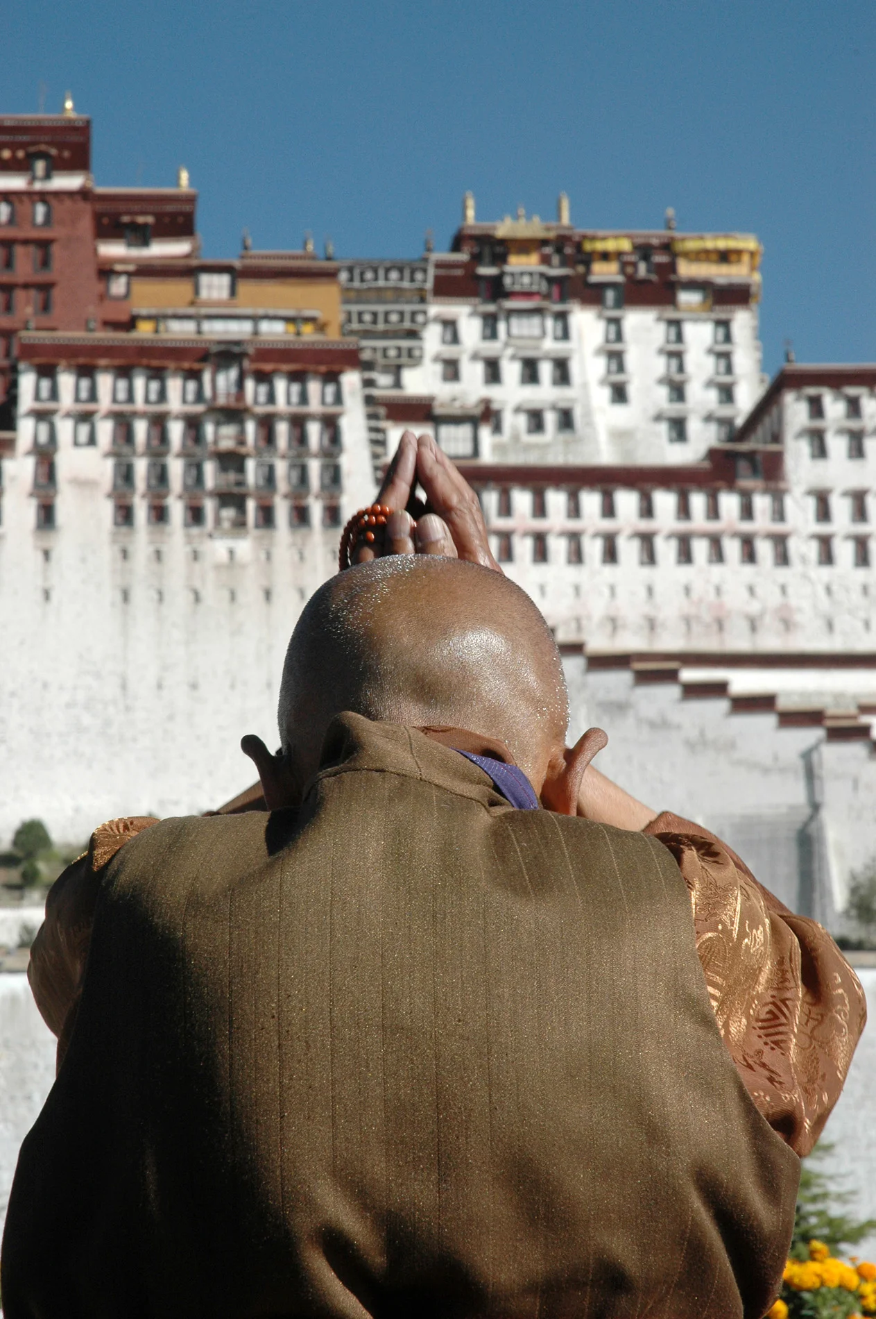  Buddhist pilgrim. Lhasa, Tibet 