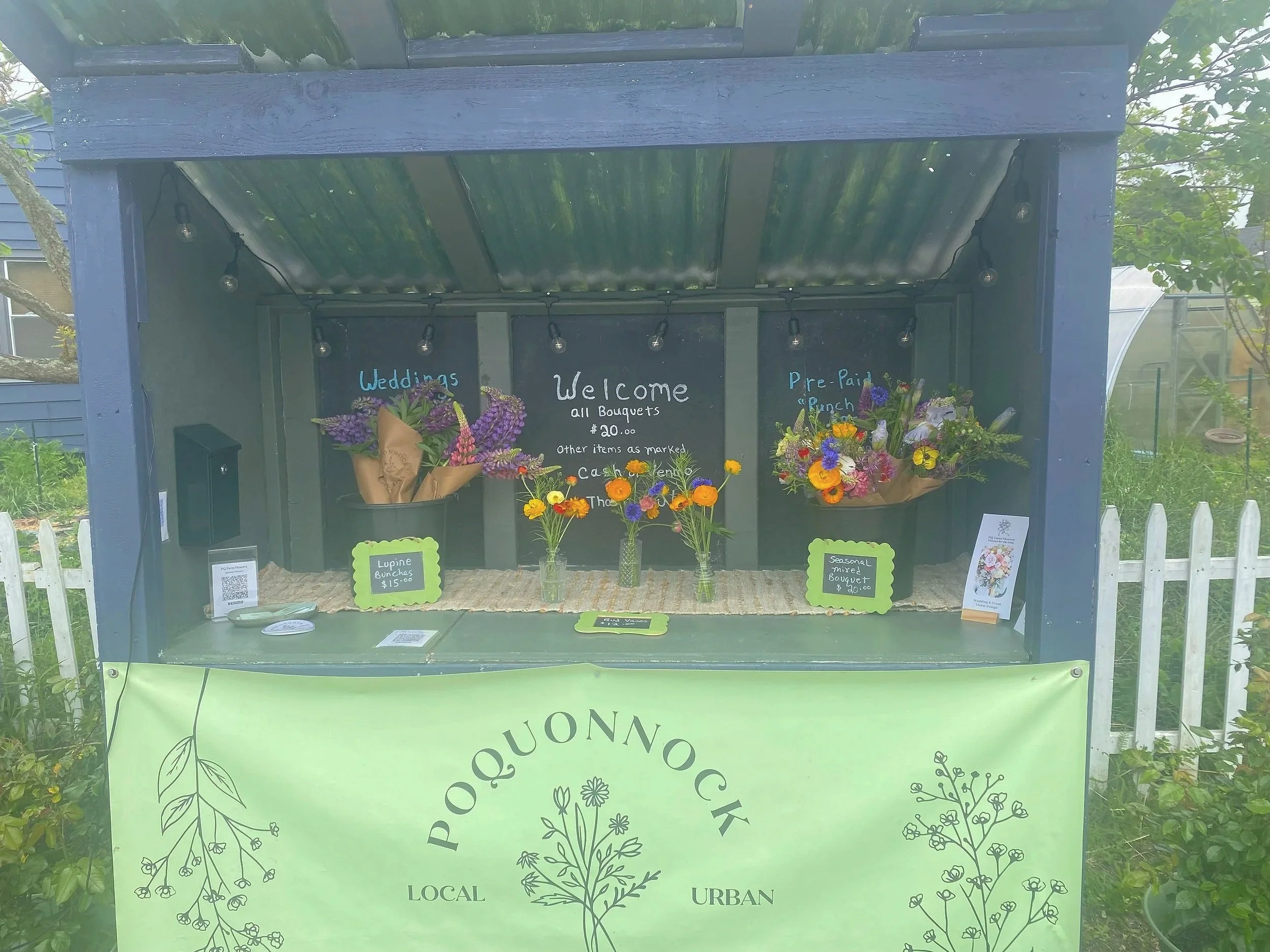 Flower stand in Groton, CT.