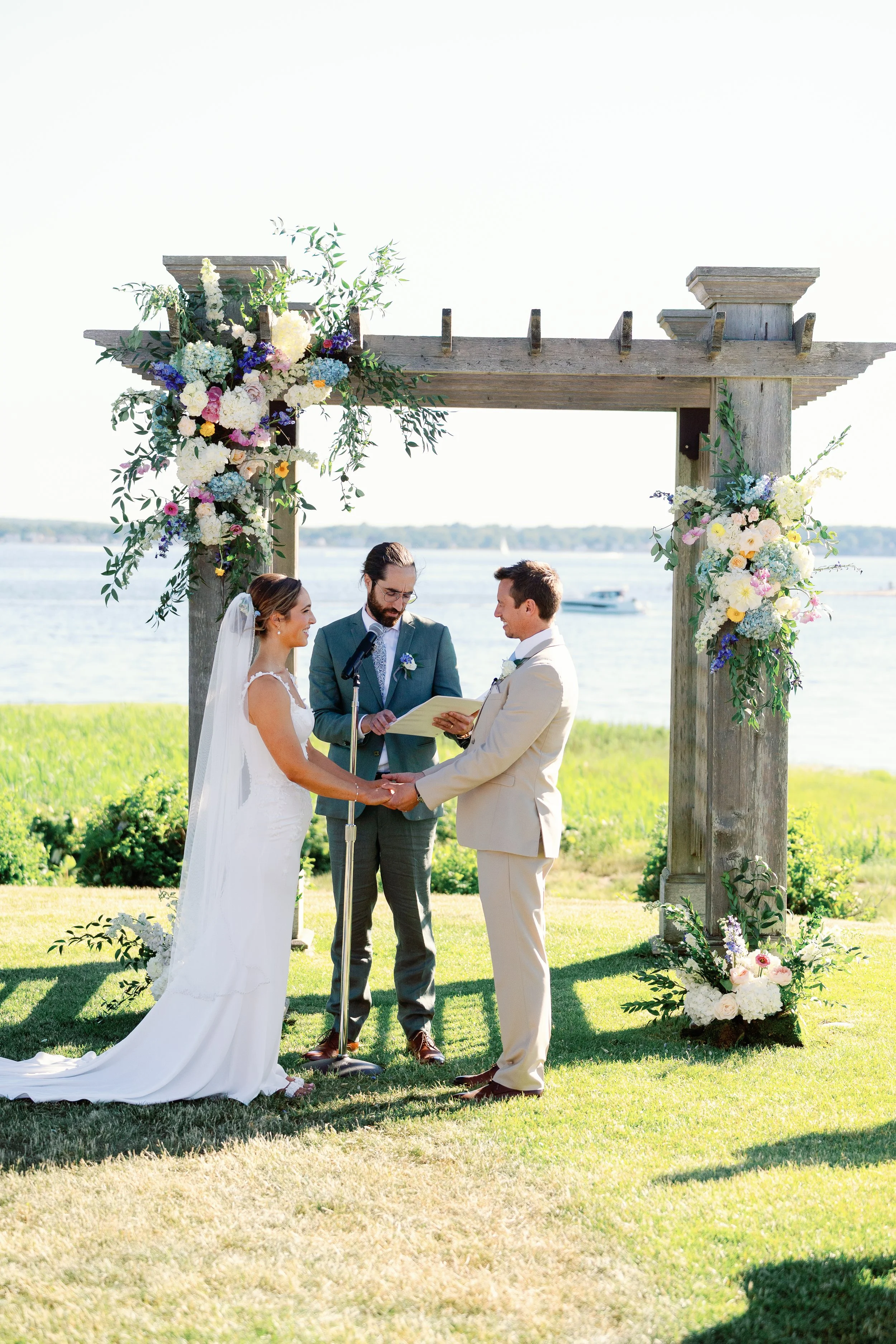 Rhode Island Wedding Flowers by PQ Farm Flowers - Maggie Conley Photography