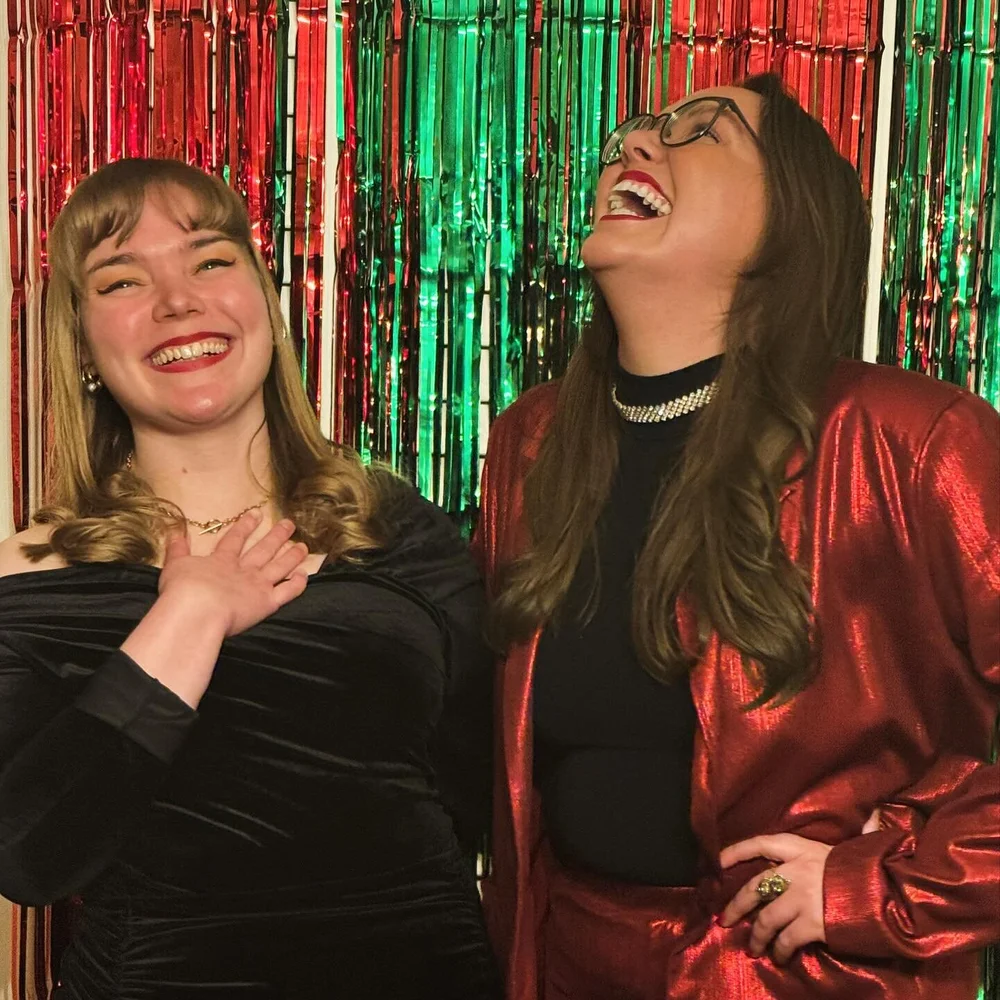 Our holiday classy cocktail party! Elegant company (in fancy dress), a veritable feast and games! ❤️ 💚 ❤️ 💚