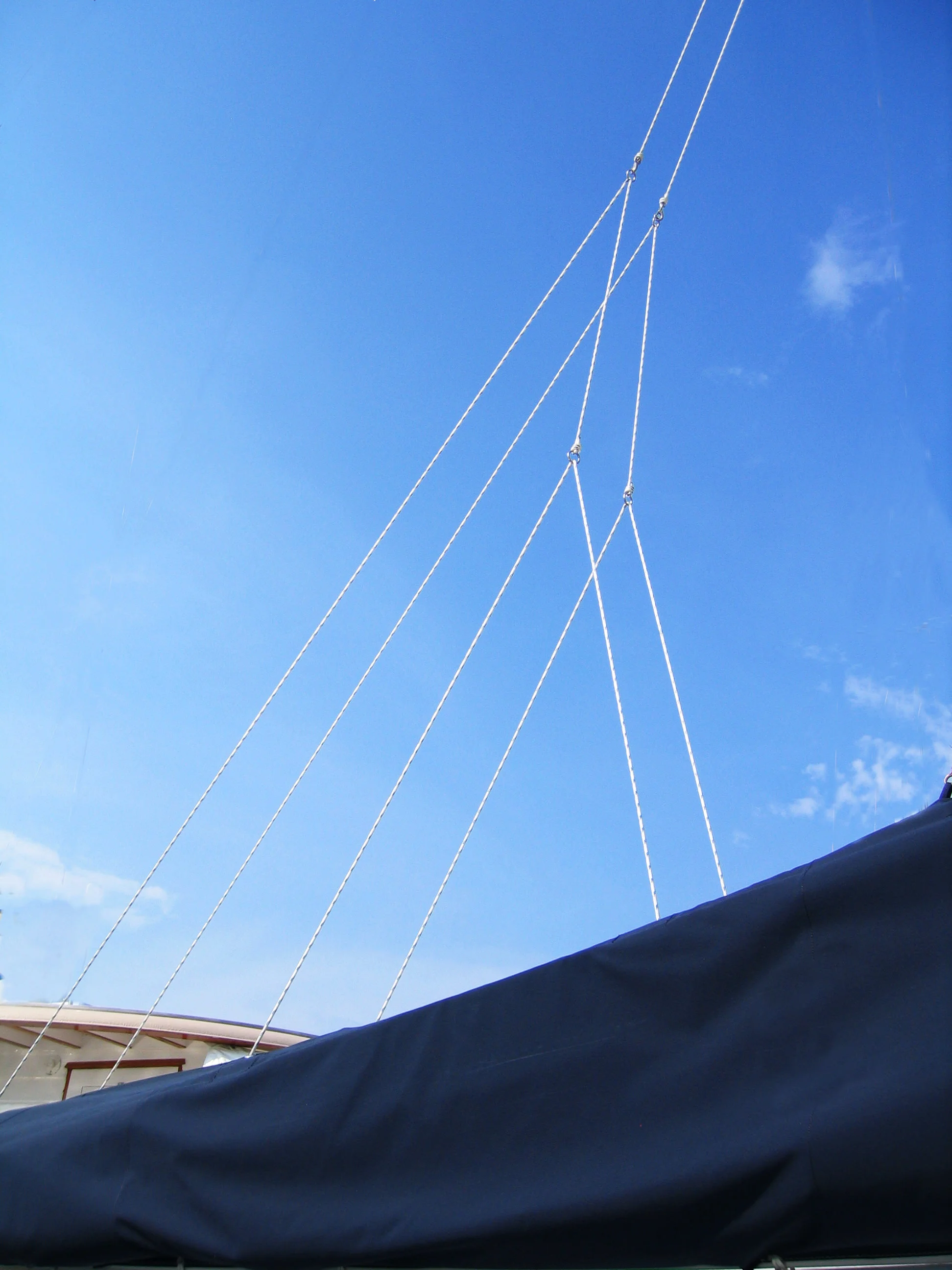 UK Sailmakers Lazy Jacks.jpg