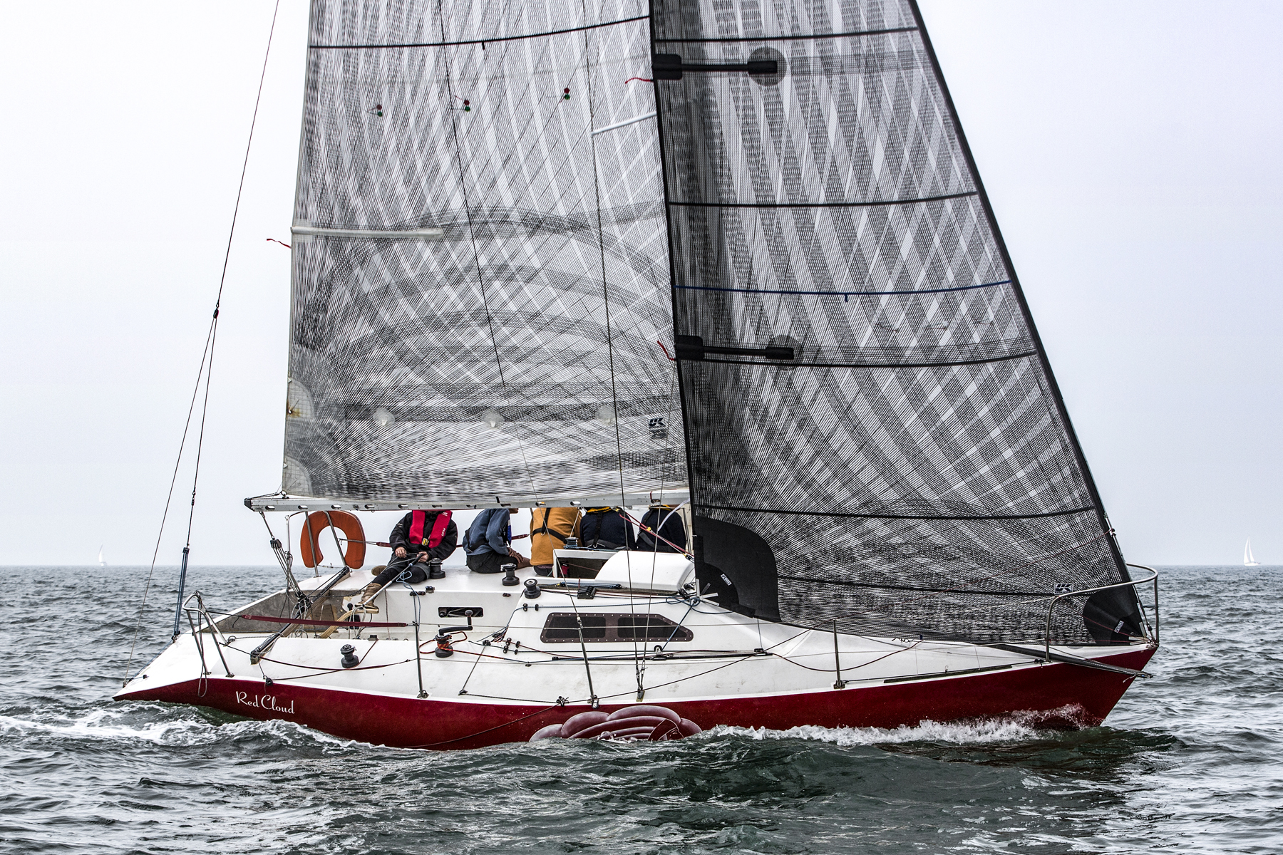 The IOR Half Tonner RED CLOUD with X-Drive carbon sails.