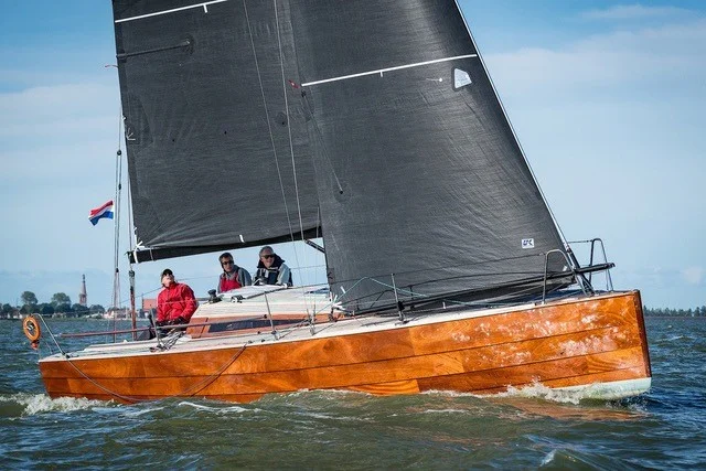 Waarschip+1012+Cigar+Box+Wood+Epoxy.jpg