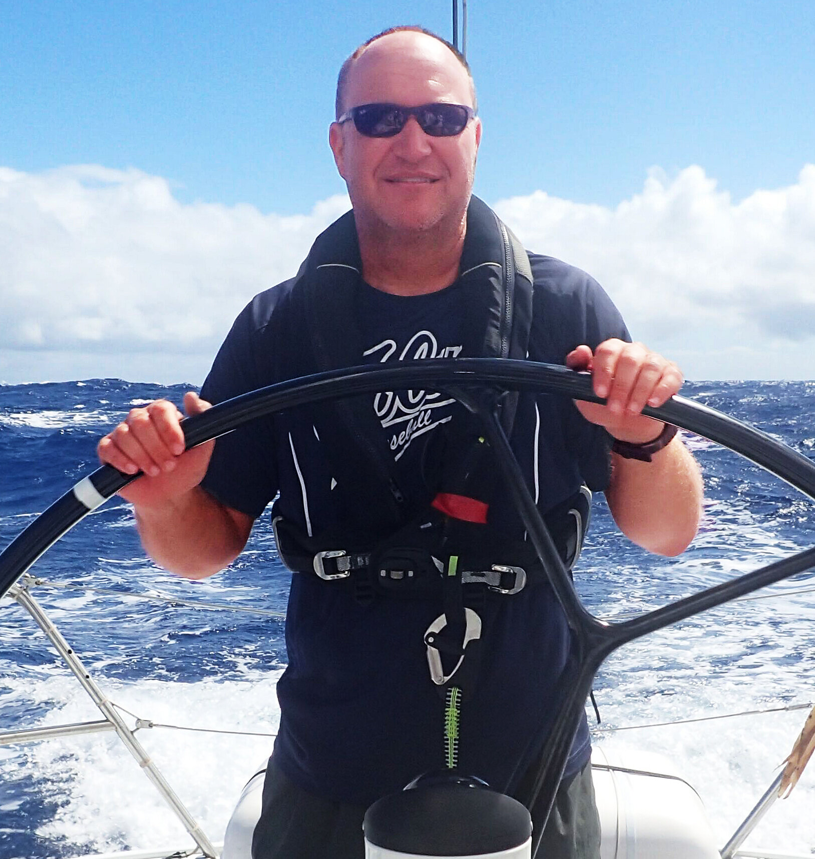 Brendan Huffman - is a lifetime sailor and accomplished cruiser and racer with six races to Hawaii under his belt. He is a U.S. Sailing certified keelboat instructor and former co-captain of the UCLA sailing team. 818.631.9216  email blh@uksailmakers.com