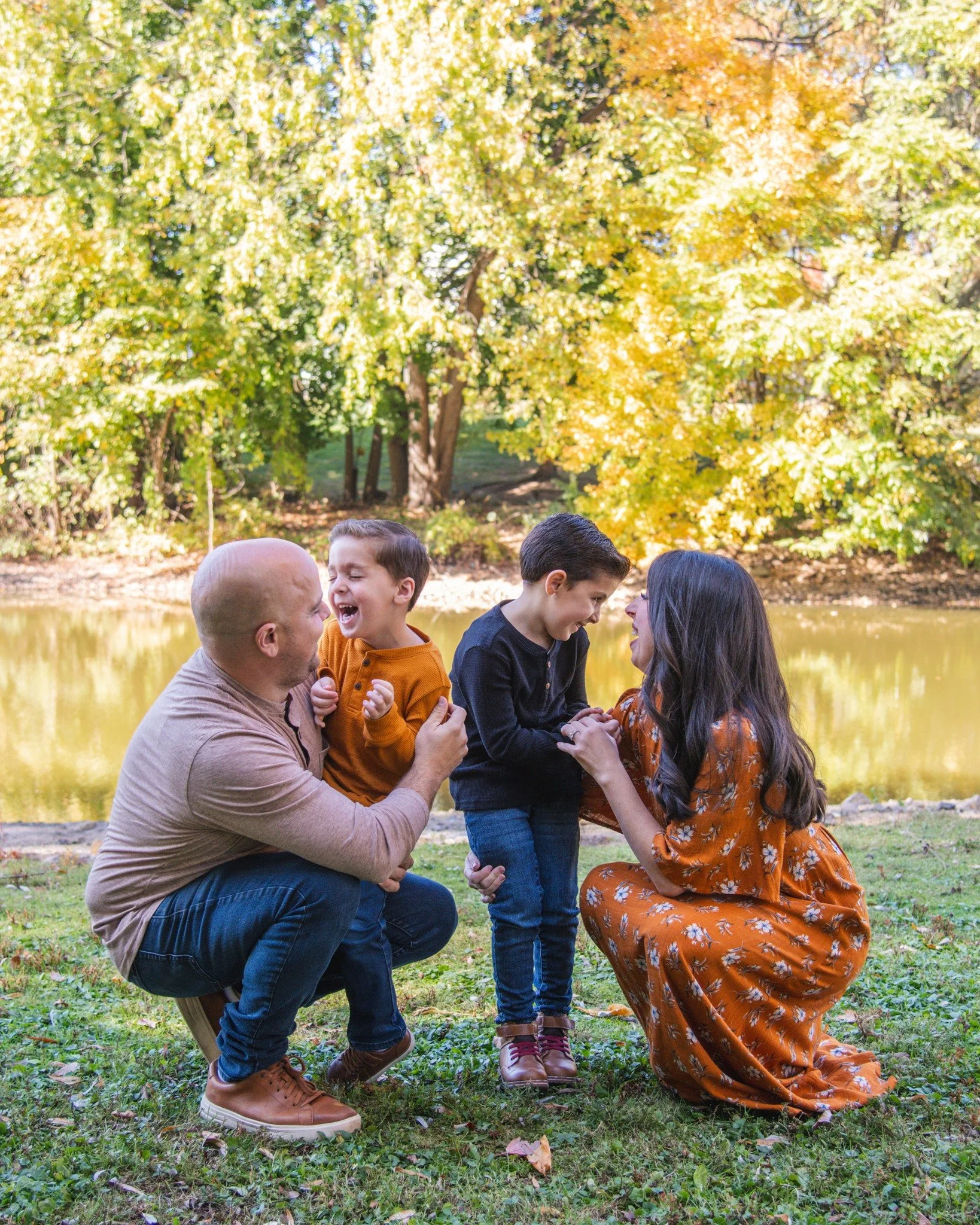 🍂 Our Fall Minis are officially LIVE! 🍂 Head to our website today to book your session and snag your spot!

What better way to kick off our favorite time of year than capturing your family surrounded by the gorgeous, vibrant colors of fall? 🍁 Thes