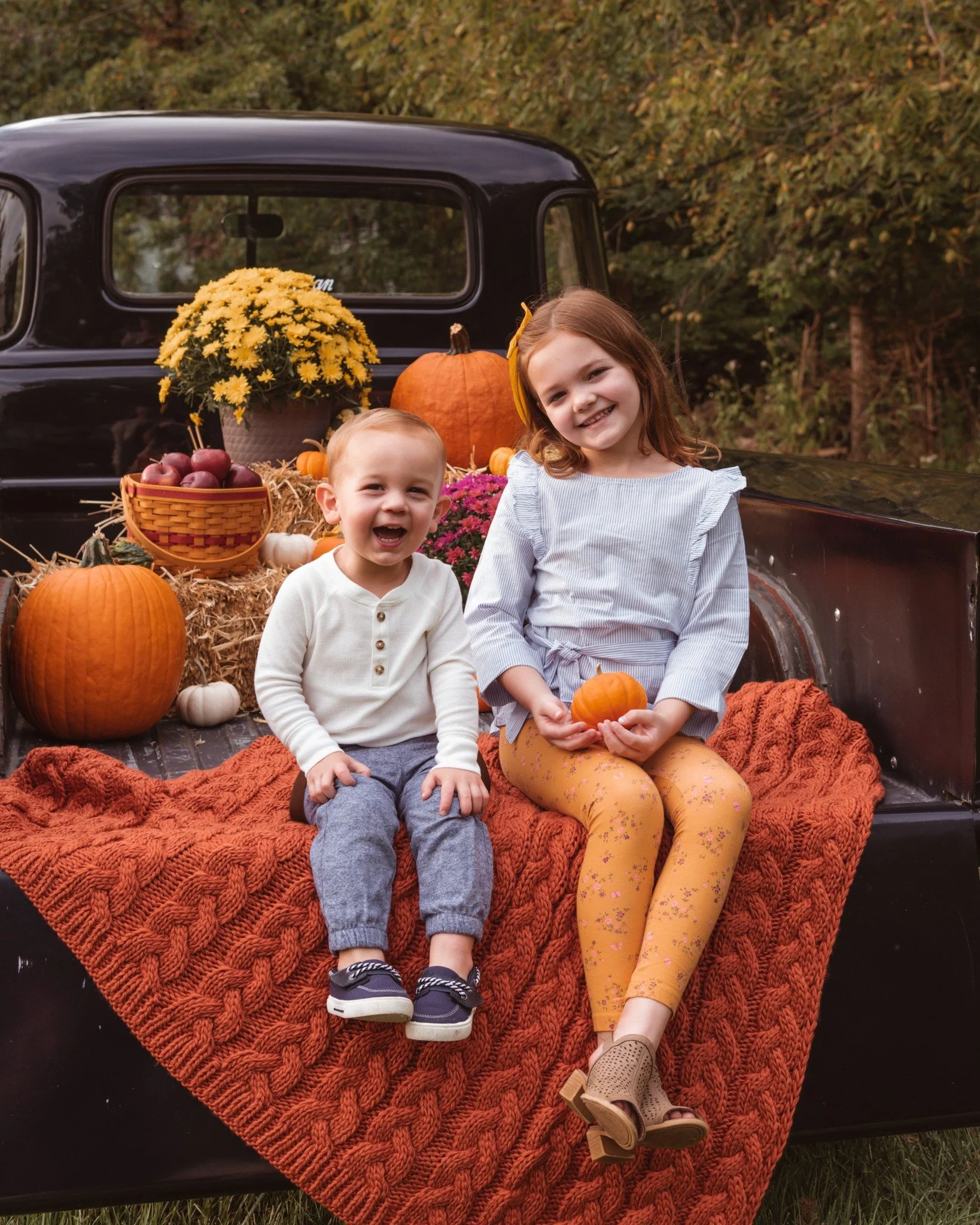 🍂 Happy First Day of Fall! 🍁📸

It&rsquo;s officially my favorite season, so I had to celebrate with a little throwback to one of my favorite fall sessions with my niece and nephew! 🧡

There&rsquo;s just something about fall that makes everything 