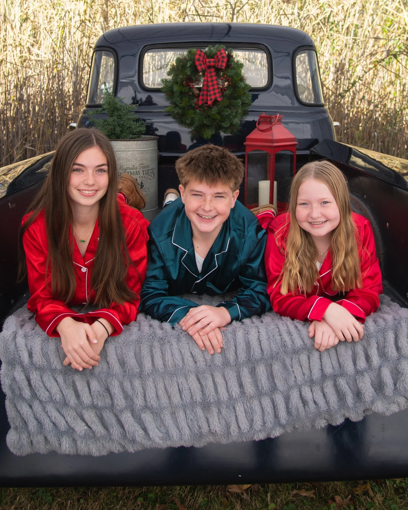 🎄 Big kids, little kids, and the whole family too! ❤️

Our Vintage Christmas Truck Minis aren&rsquo;t just for the littles, they&rsquo;re the perfect excuse to get everyone together for some updated family photos with a little extra Christmas magic.