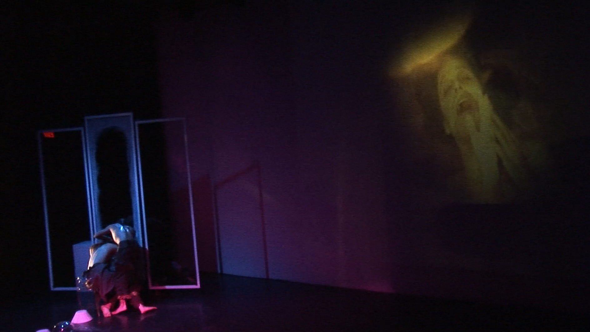 clip20120826085039_W.mov.Still0gold.jpg