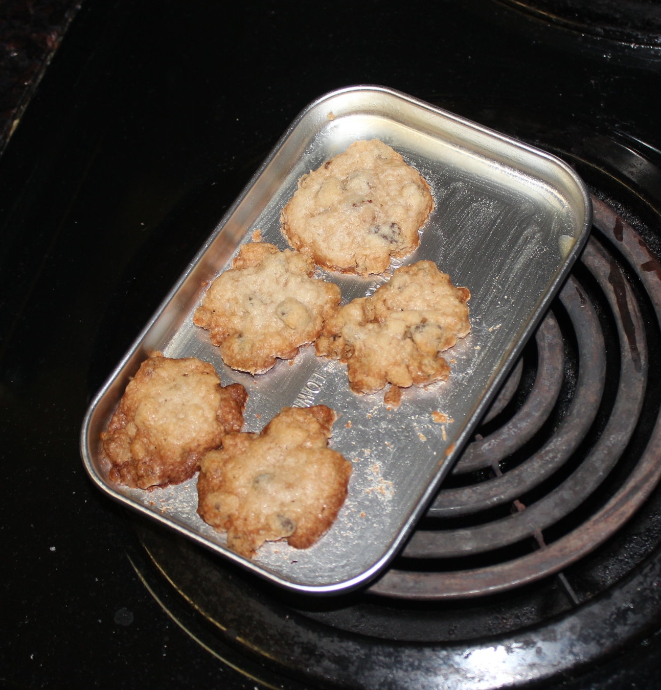 Not sure how you get 12 cookies out of the package...