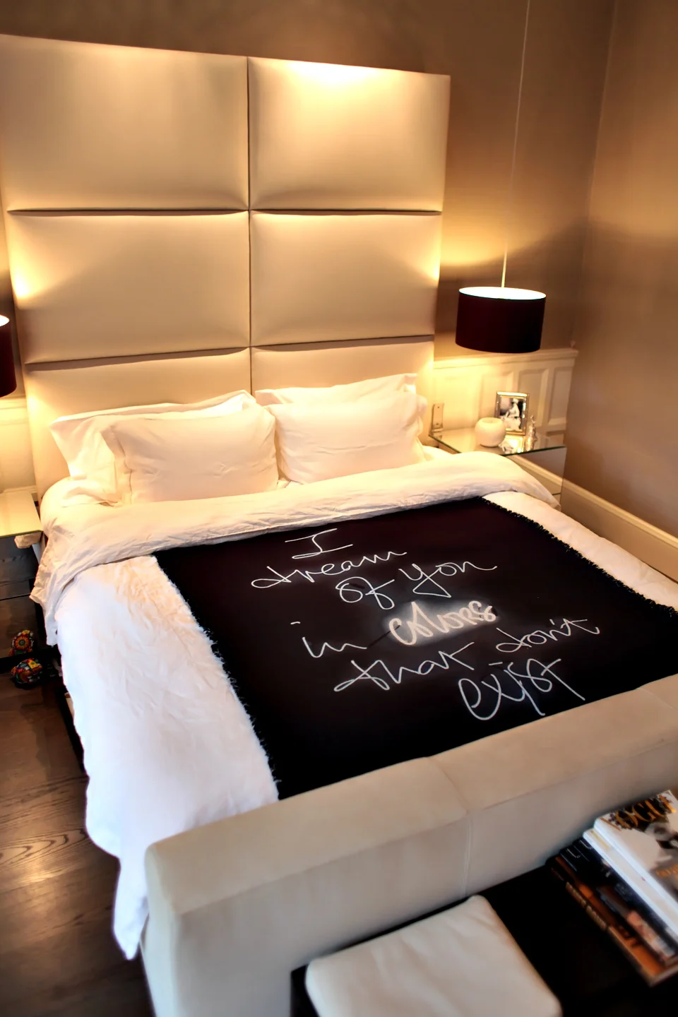 I DREAM OF YOU IN COLORS THAT DONT EXIST (BLANKET)