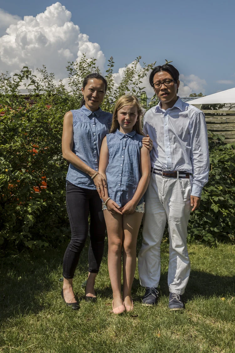 Jane Jin Kaisen, The Andersons (2015). Color photograph, framed, 93,3 x 142 cm. Courtesy of the artist