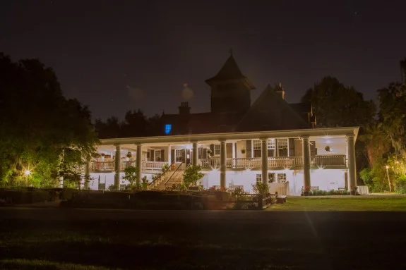 A Lowcountry Wedding Blog & Magazine - Charleston, Hilton Head, Myrtle Beach & Savannah Weddings