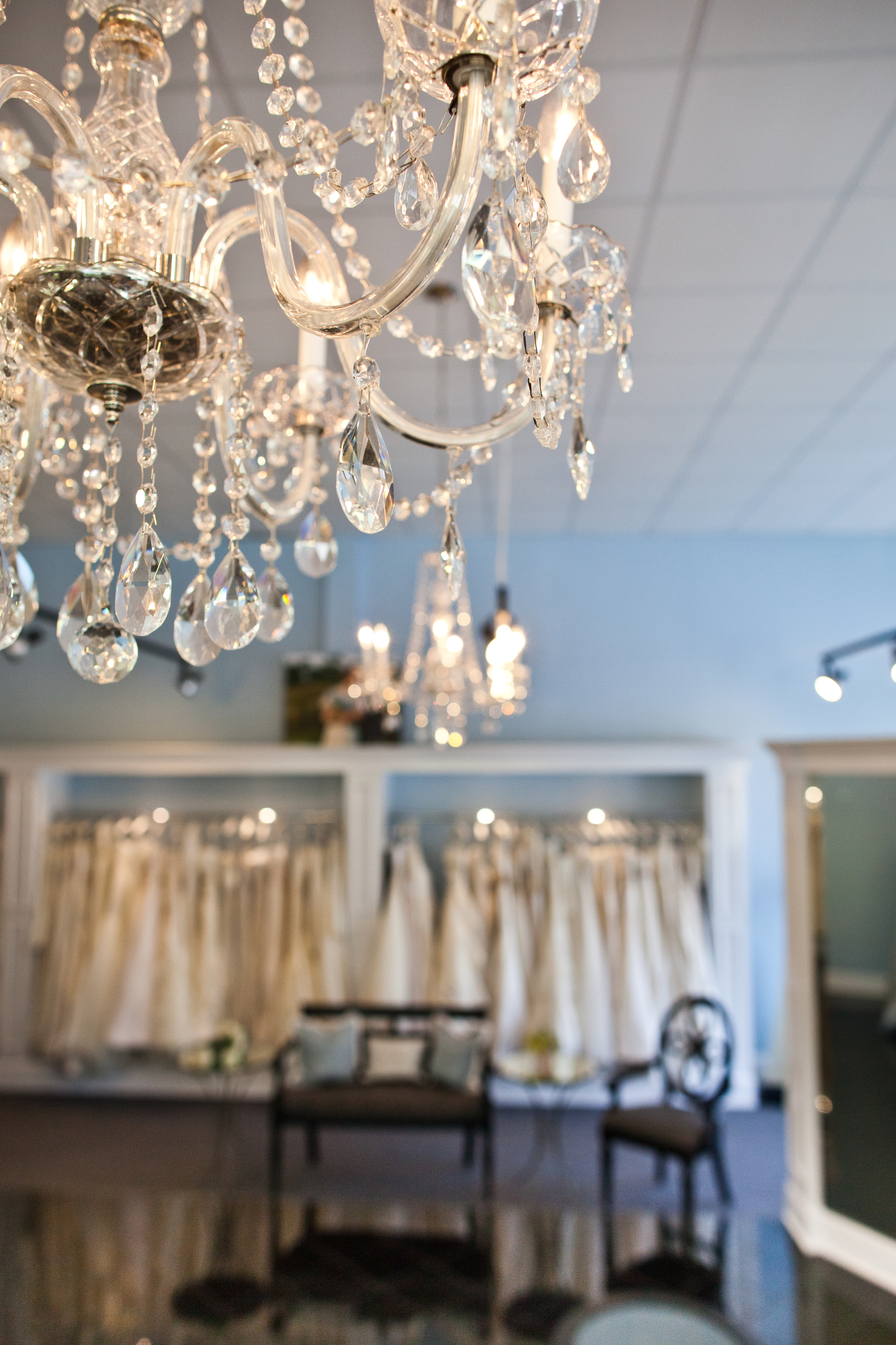 gown-boutique-chandelier-juliet-elizabeth.jpg