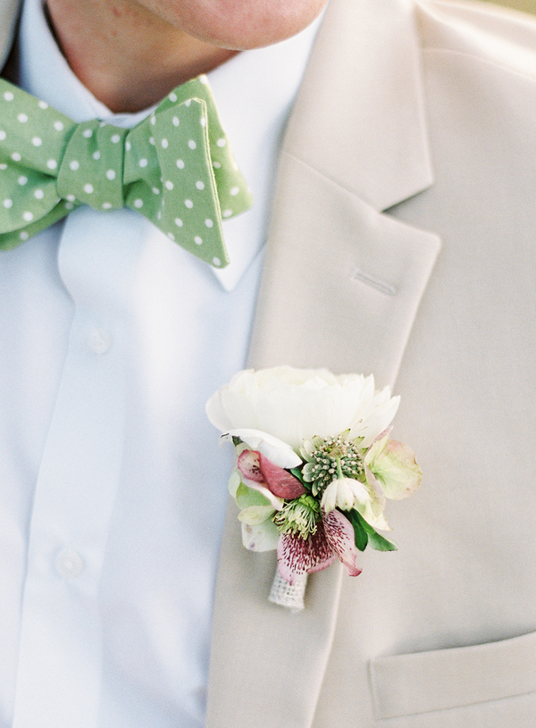 green-white-polka-dot-bow-tie.jpg
