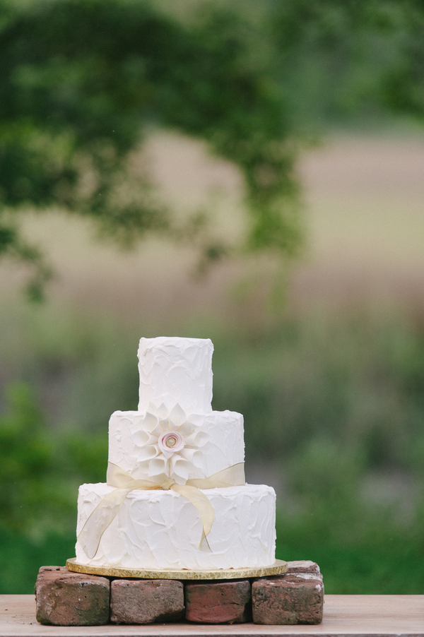 Lowcountry wedding cake