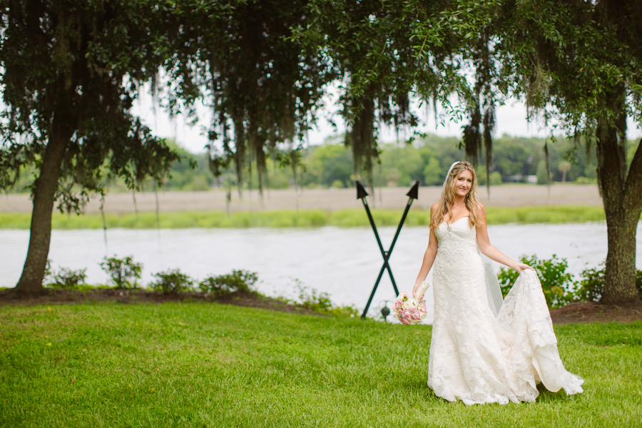 Charleston Bride at Magnolia Plantation