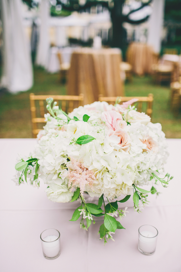 Charleston wedding hydrangea centerpieces at William Aiken House