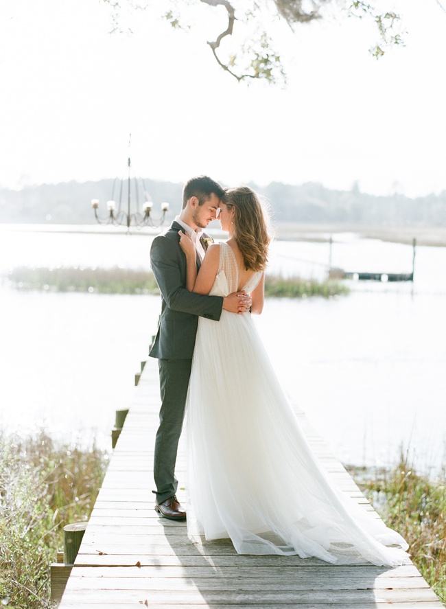 Charleston wedding styling at RiverOaks by Faith Teasley Photography