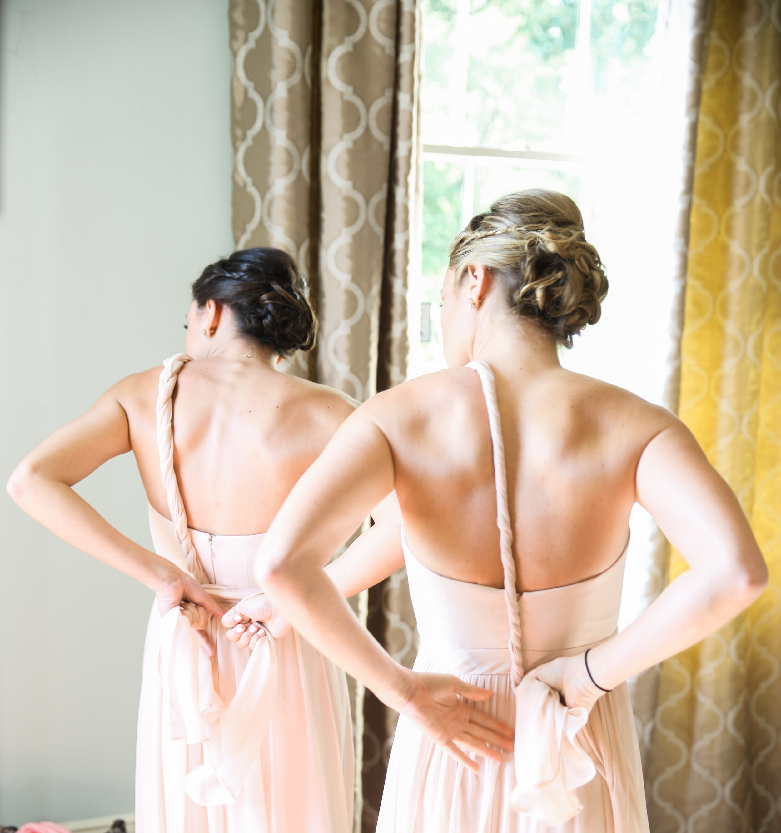 Bridesmaids before Lace House wedding ceremony 